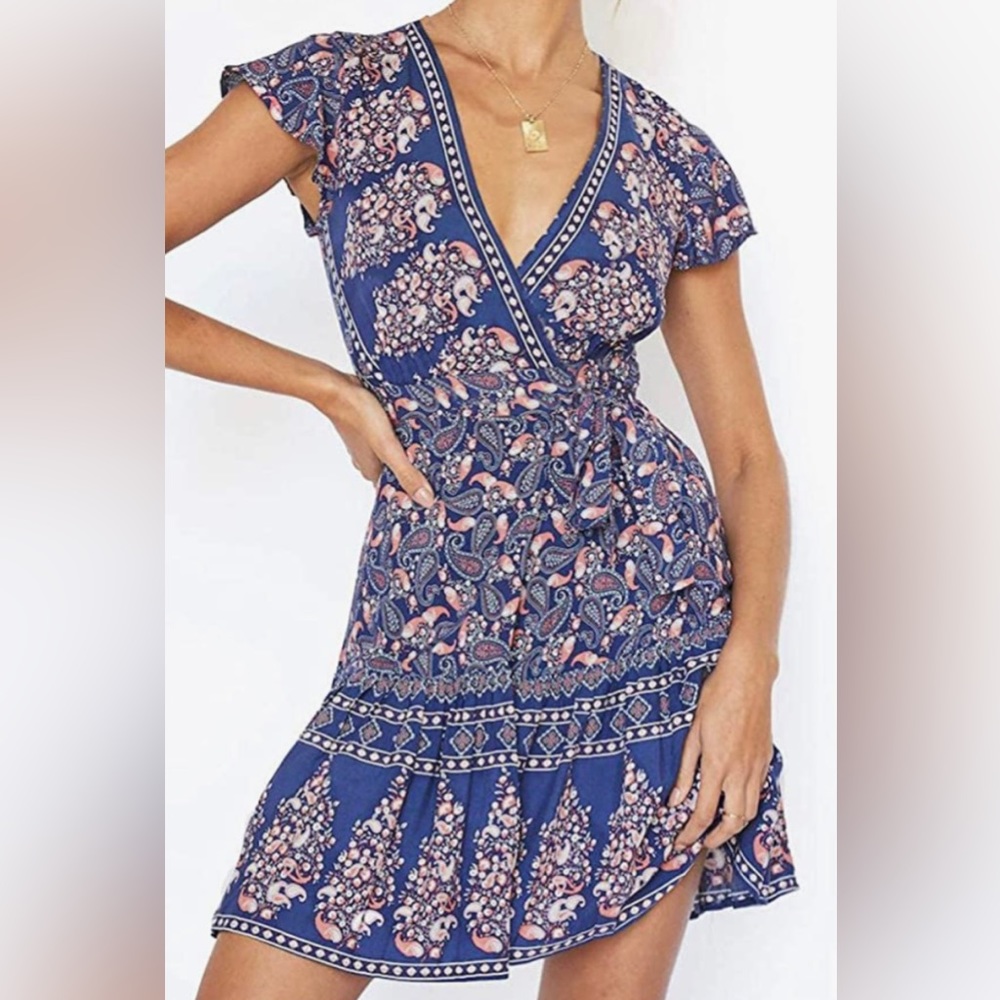 Zesica Paisley wrap dress blue size 2XL